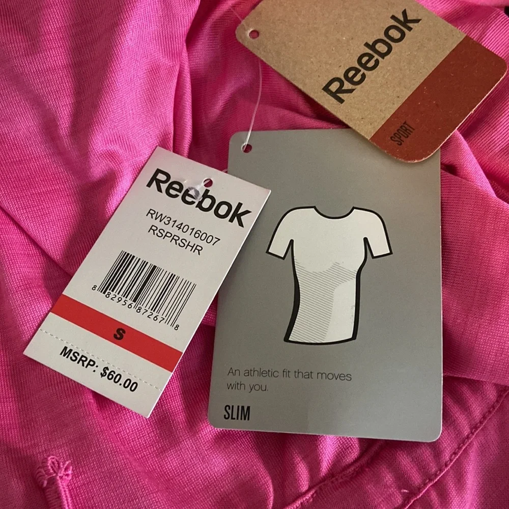 NWT- Pink Reebok runners top.  Barbiecore Vibes!  Slim Fit. Women’s size S. - Picture 12 of 14